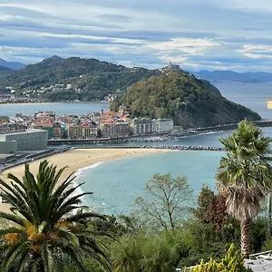 Usandizaga Apartment, Second Line Beach, Free Parking San Sebastián